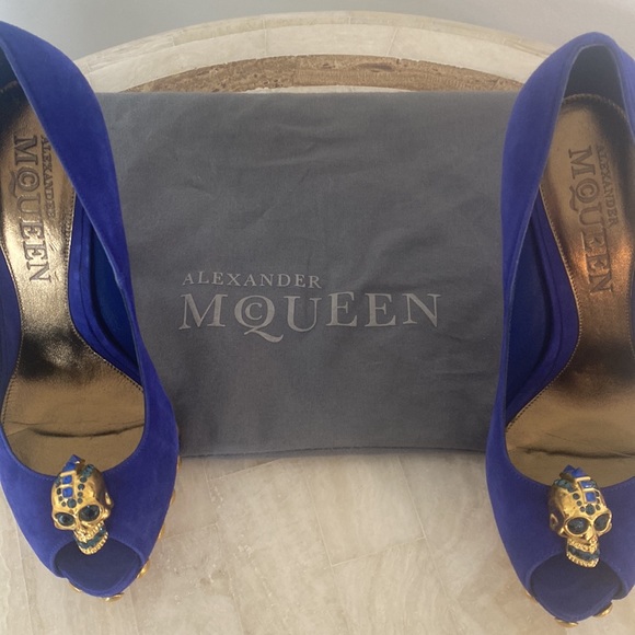 Alexander McQueen royal blue suede platform, size 38 - Picture 12 of 12